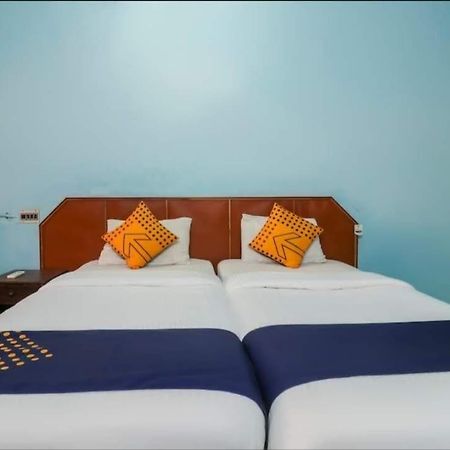 Hotel O Seaweed Kovalam Esterno foto