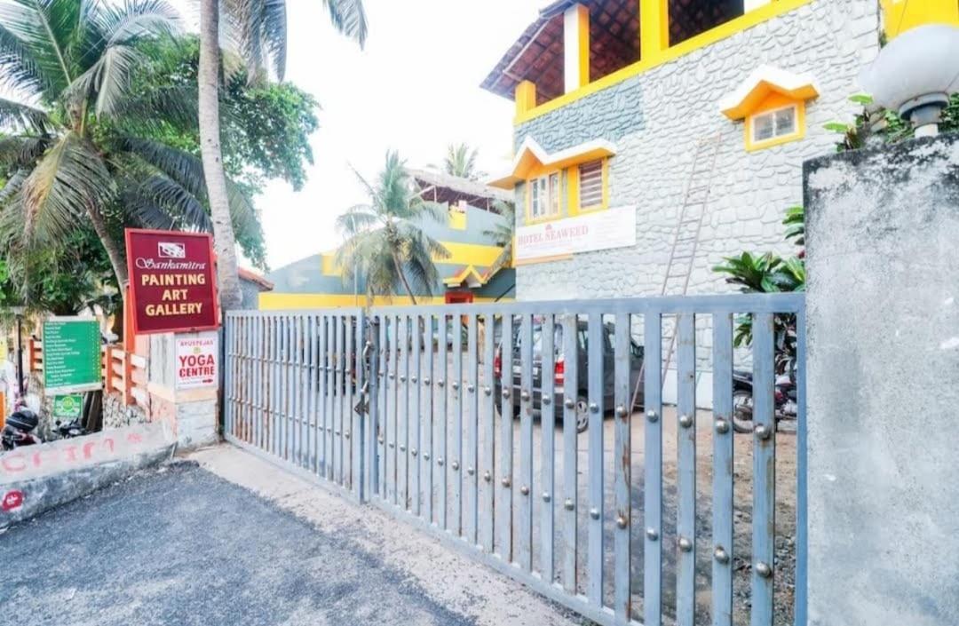 Hotel O Seaweed Kovalam Esterno foto