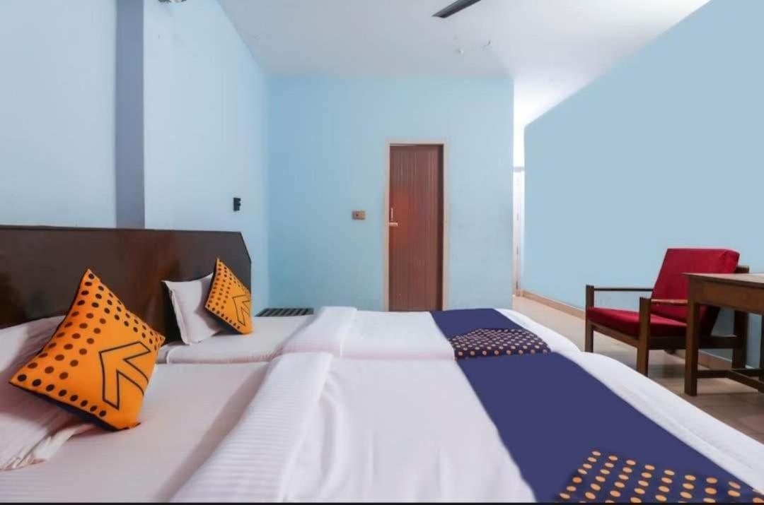 Hotel O Seaweed Kovalam Esterno foto